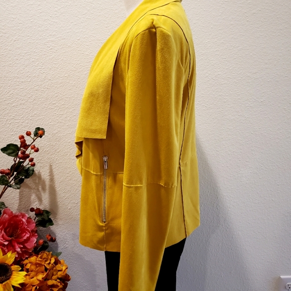 BAGATELLE Faux Suede Long Sleeve Drape-Front Yellow Jacket--M - Picture 2 of 14